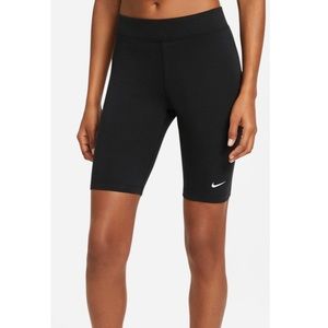 Nike cotton biker shorts size XL- only worn once!